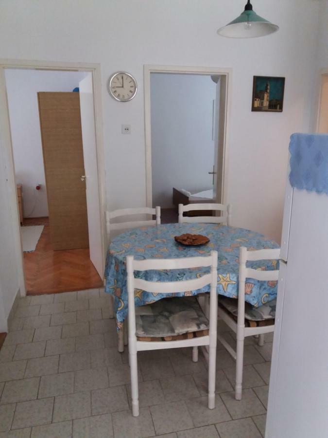 Apartman Nona ปอฟเลียนา ภายนอก รูปภาพ