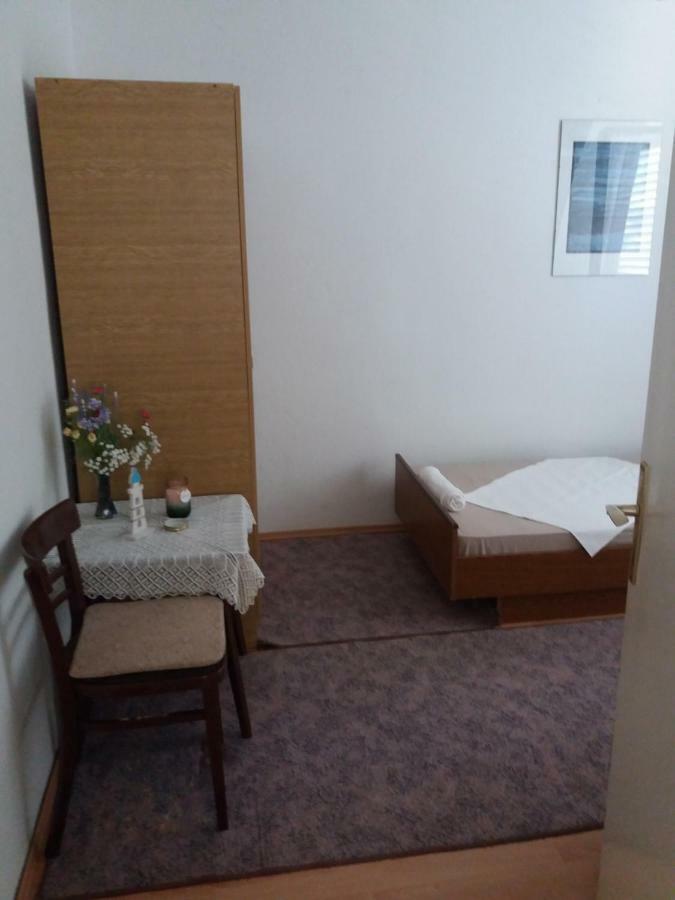 Apartman Nona ปอฟเลียนา ภายนอก รูปภาพ