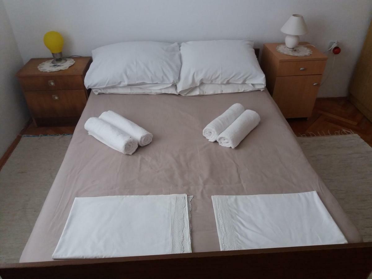 Apartman Nona ปอฟเลียนา ภายนอก รูปภาพ